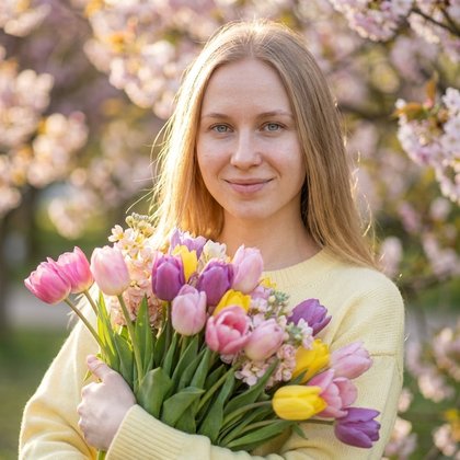 Фото в стиле «8 Марта» нейросетью